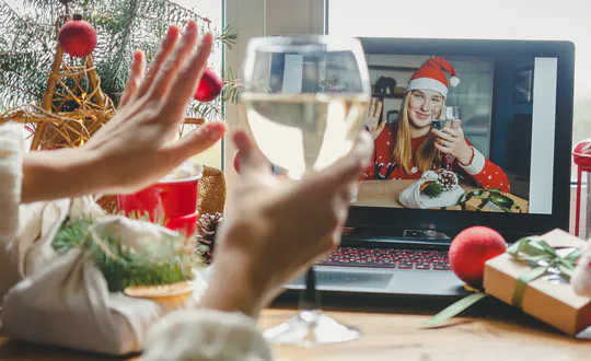 How To Manage Family Expectations and Avoid Breaking Rules This Christmas
