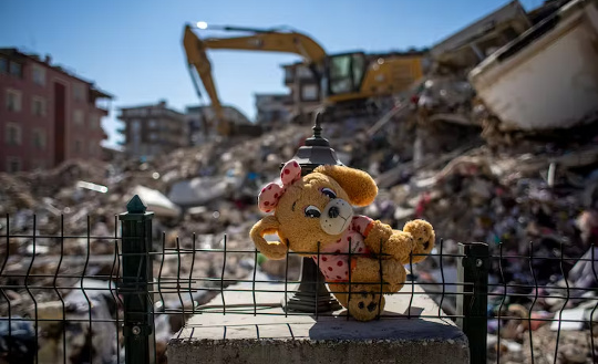 A stuffed toy at the site of collapsed buildings after the earthquake in Hatay, Turkey